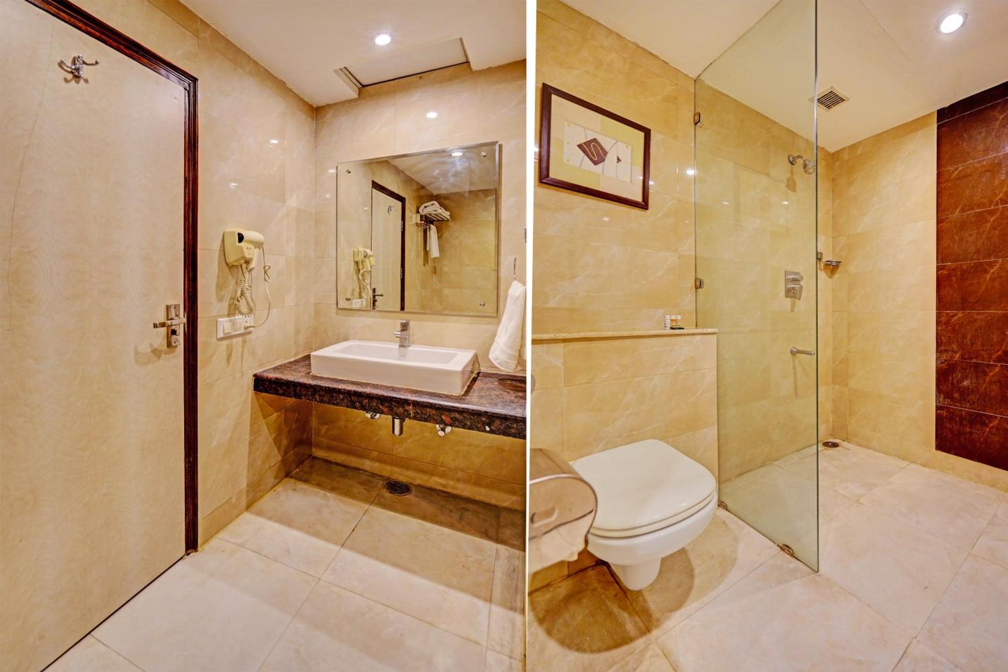 The Frist Collection Hotel New Delhi Exterior photo