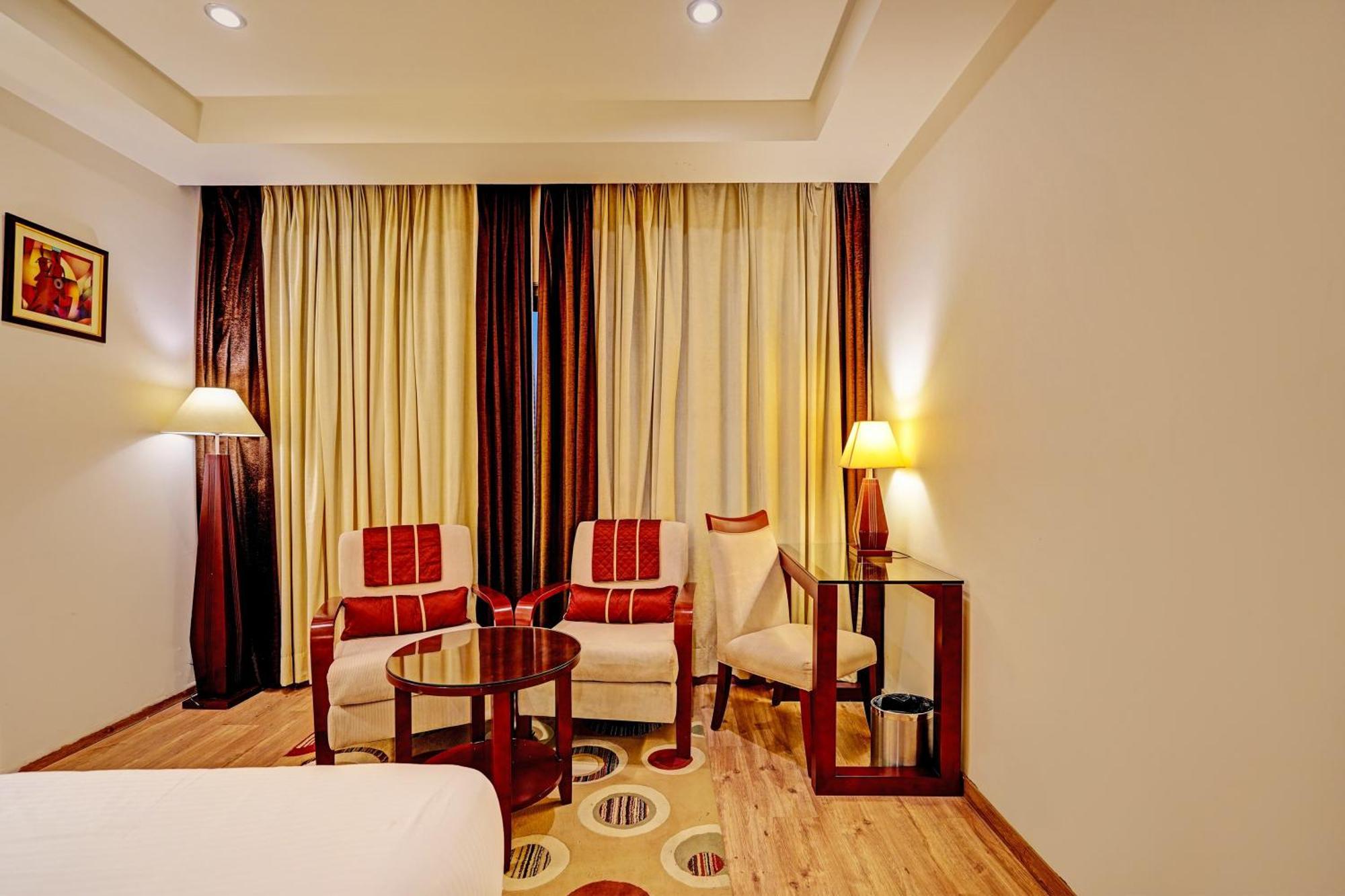 The Frist Collection Hotel New Delhi Exterior photo